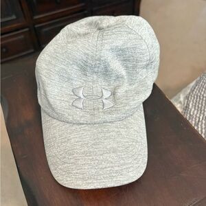 Under Armour Light Gray Women’s  Athletic Cap